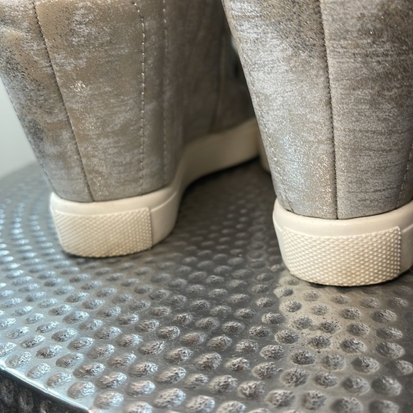 Jennifer Lopez wedges - Picture 8 of 14